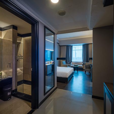 Grand Jatra Hotel Pekanbaru Ngoại thất bức ảnh