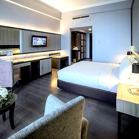 Grand Jatra Hotel Pekanbaru Ngoại thất bức ảnh