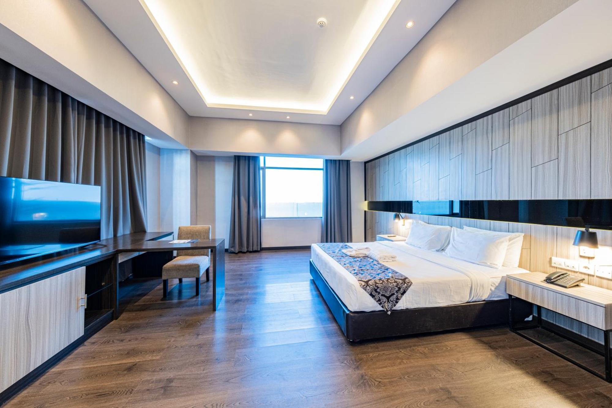 Grand Jatra Hotel Pekanbaru Ngoại thất bức ảnh