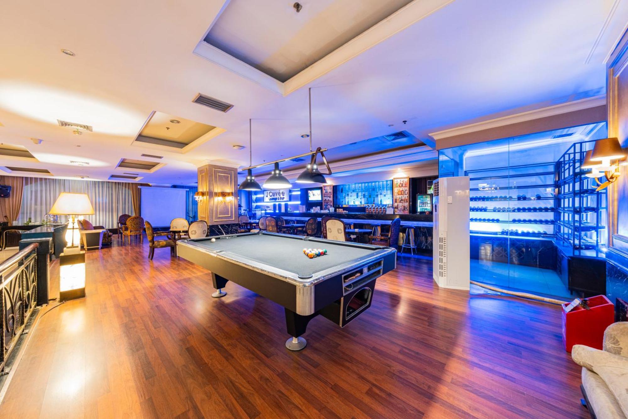 Grand Jatra Hotel Pekanbaru Ngoại thất bức ảnh