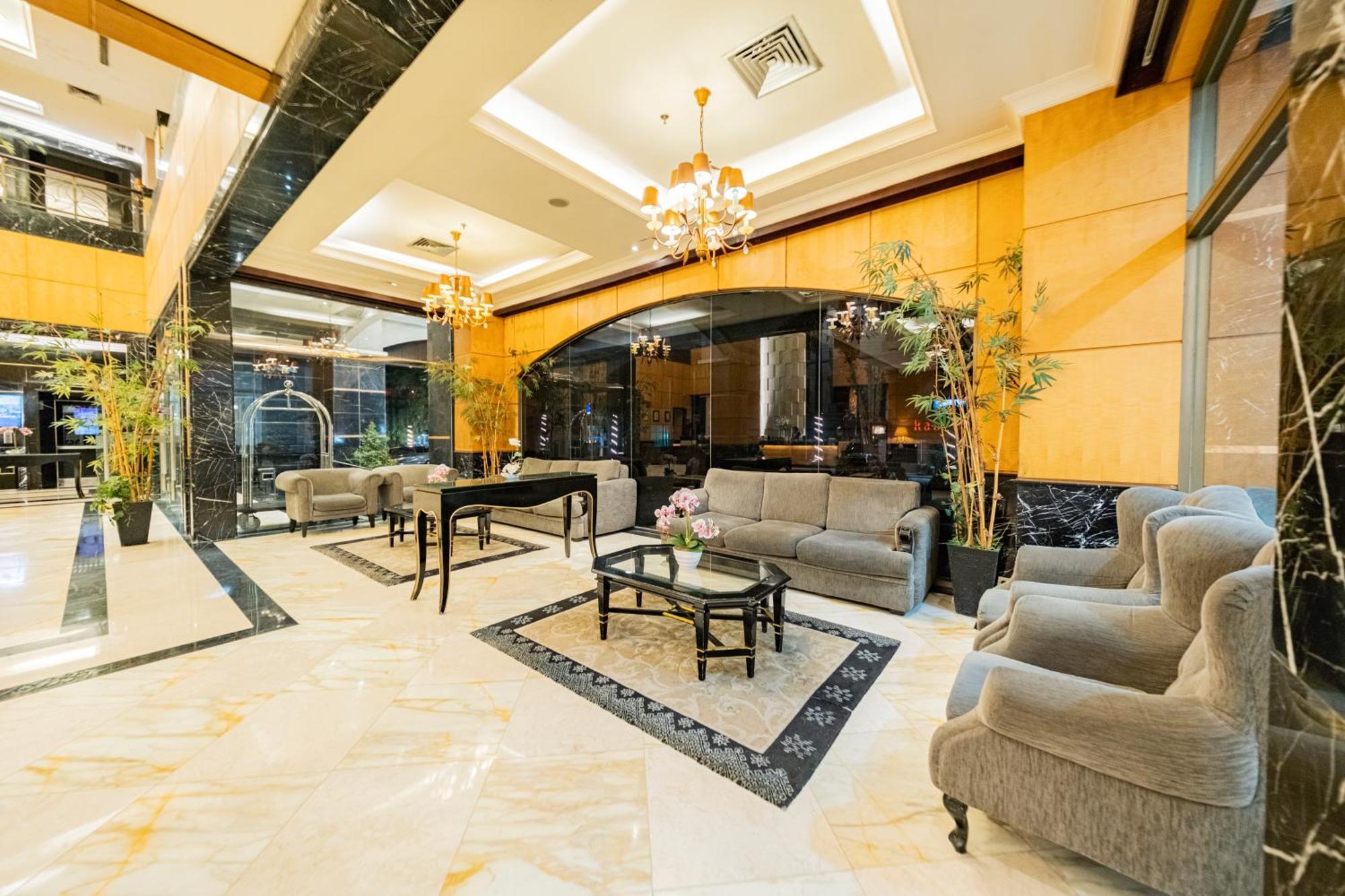 Grand Jatra Hotel Pekanbaru Ngoại thất bức ảnh