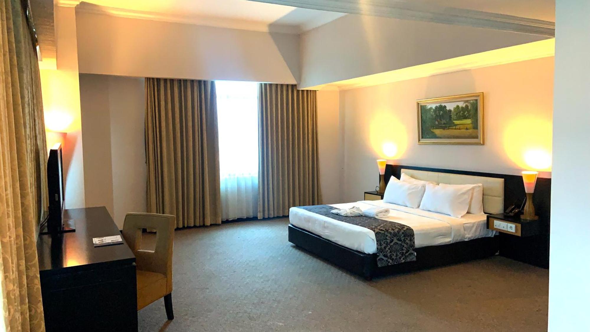 Grand Jatra Hotel Pekanbaru Ngoại thất bức ảnh